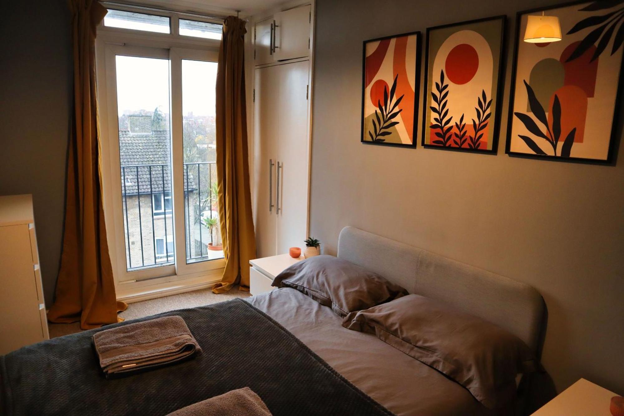 Beautiful 3-Bed Apartment At Swiss Cottage Londres Exterior foto
